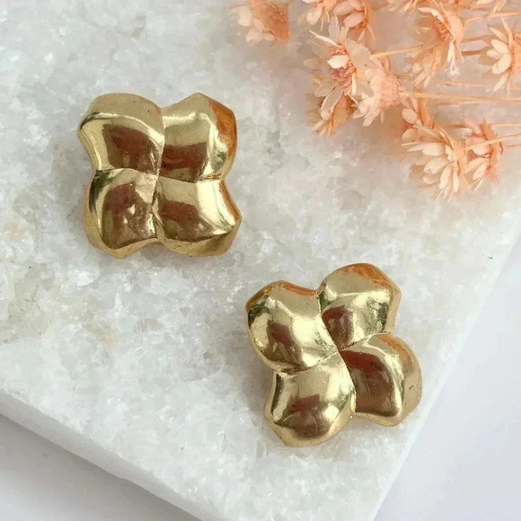 Vintage Gold Toned Pinwheel Motif 80's Retro Style Clip On Earrings - Picture 1 of 7